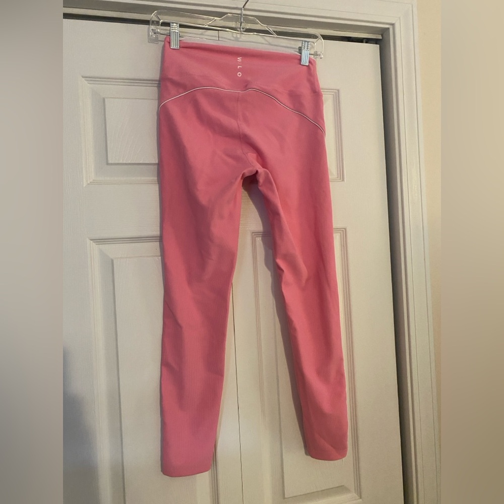 High-Rise Pink Ankle Leggings - WLO